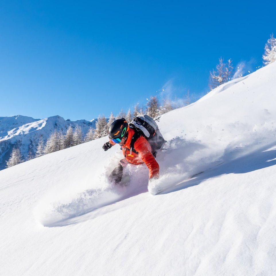 Skieur du domaine skiable de Pelvoux-Vallouise
